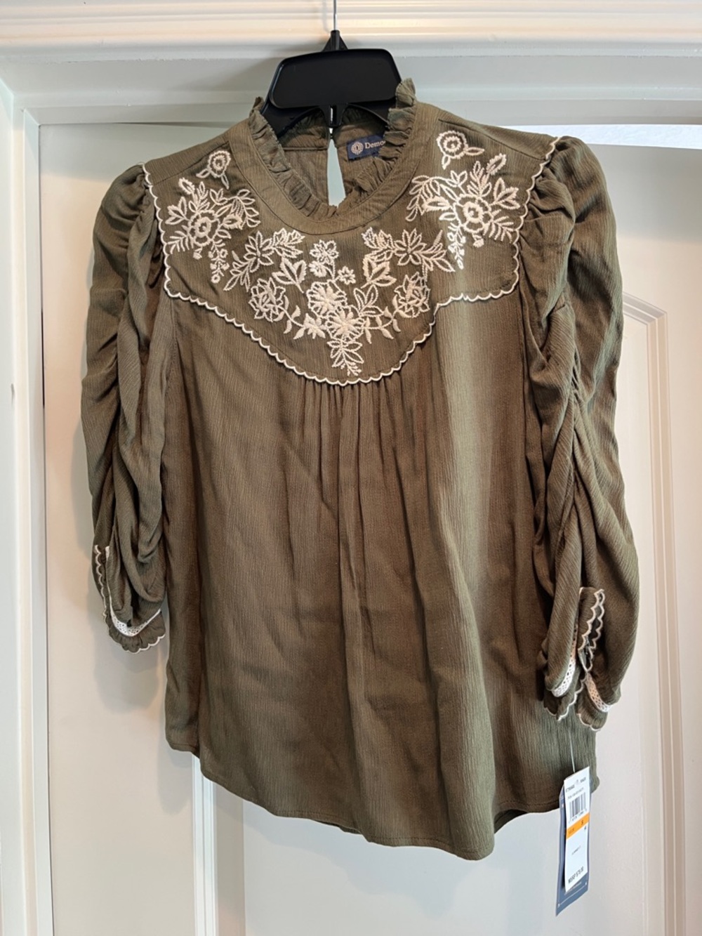 NWT Democracy Size Small